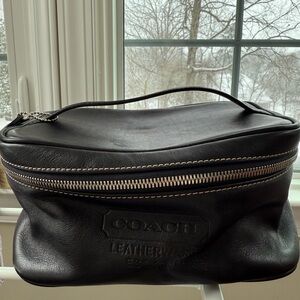 VINTAGE Coach Black Leather Toiletry Bag circa 2000!